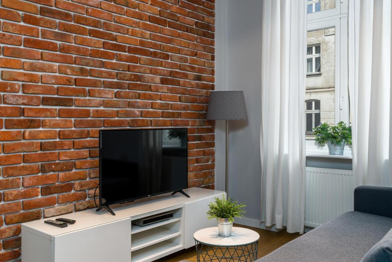 פוזנן Old Town Apartment Garbary By Noclegi Renters מראה חיצוני תמונה