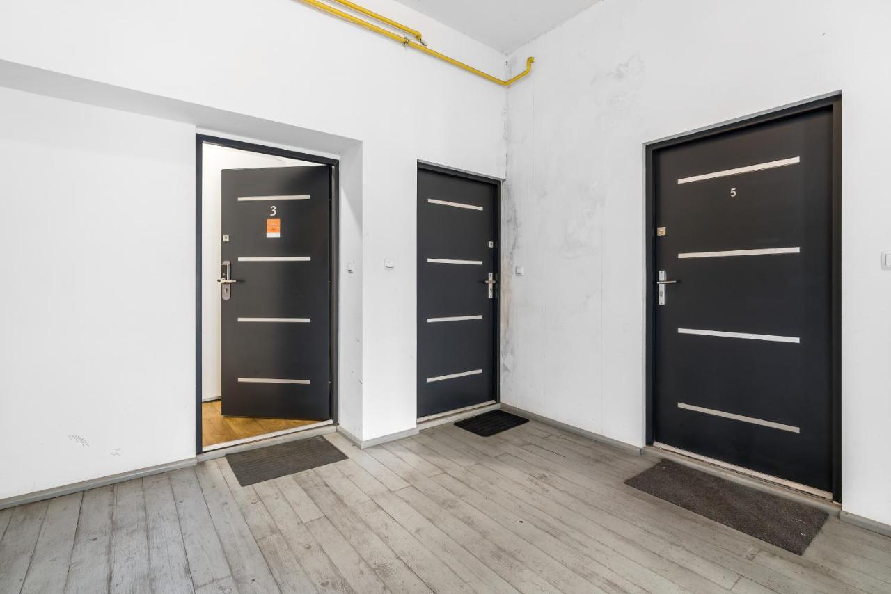 פוזנן Old Town Apartment Garbary By Noclegi Renters מראה חיצוני תמונה